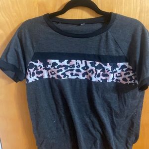 Black T-shirt with cheetah print stripe